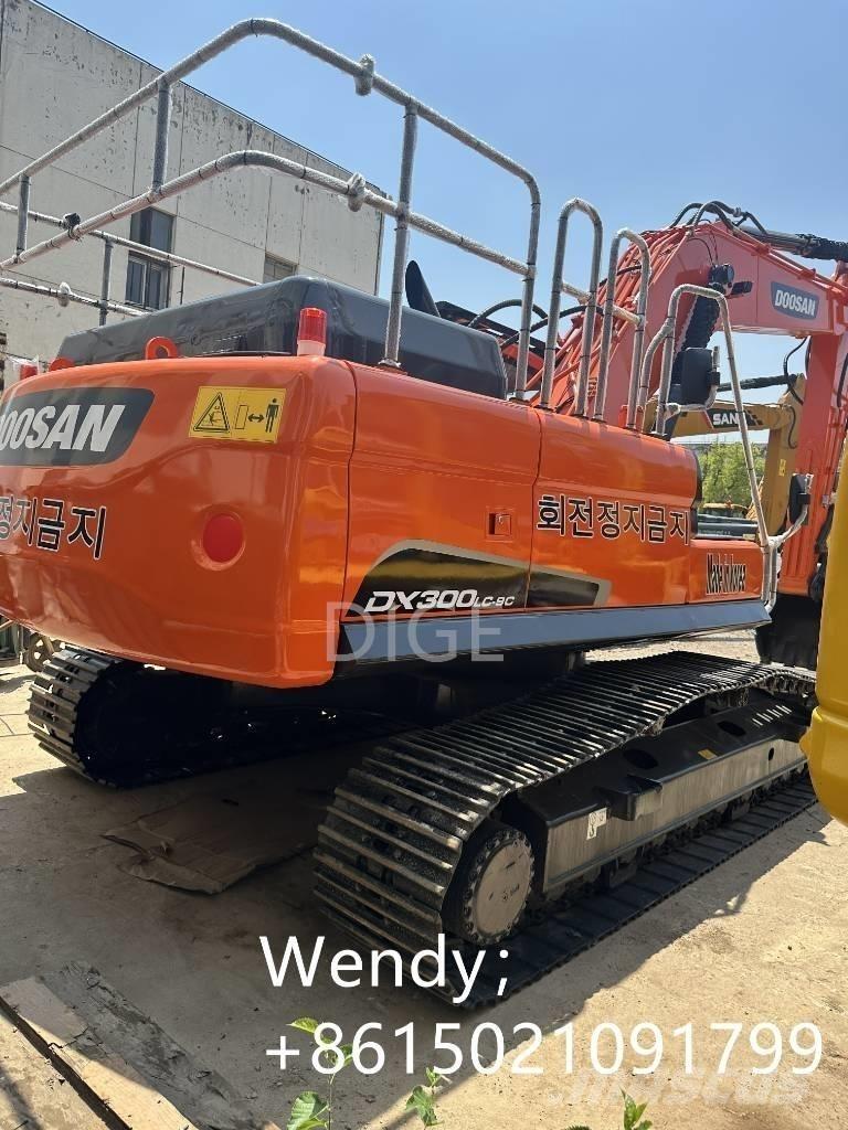 Doosan DX 300 Midi ekskavatörler 7 - 12 t