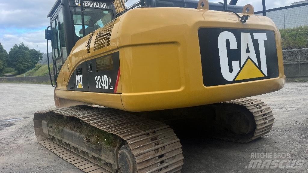 CAT 324 D L Paletli ekskavatörler