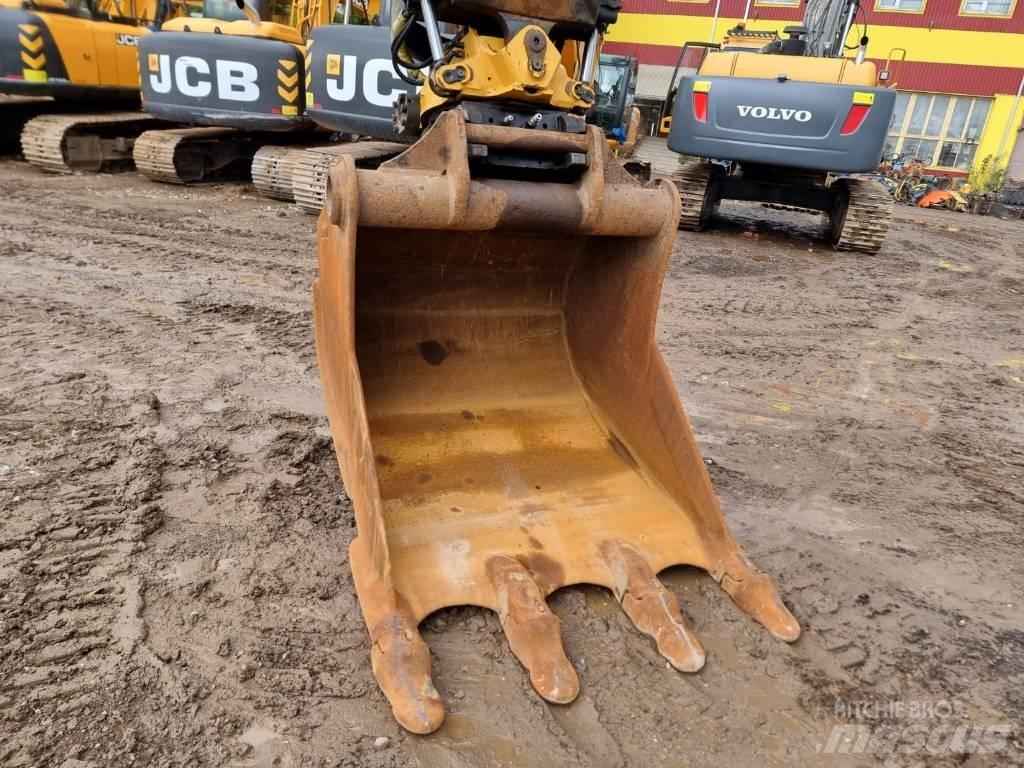 Volvo EC 220 DL Paletli ekskavatörler