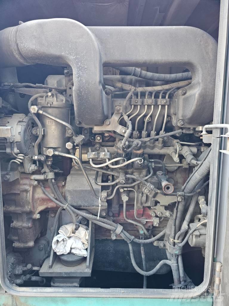 Kobelco CKE 2500-2 Paletli vinçler