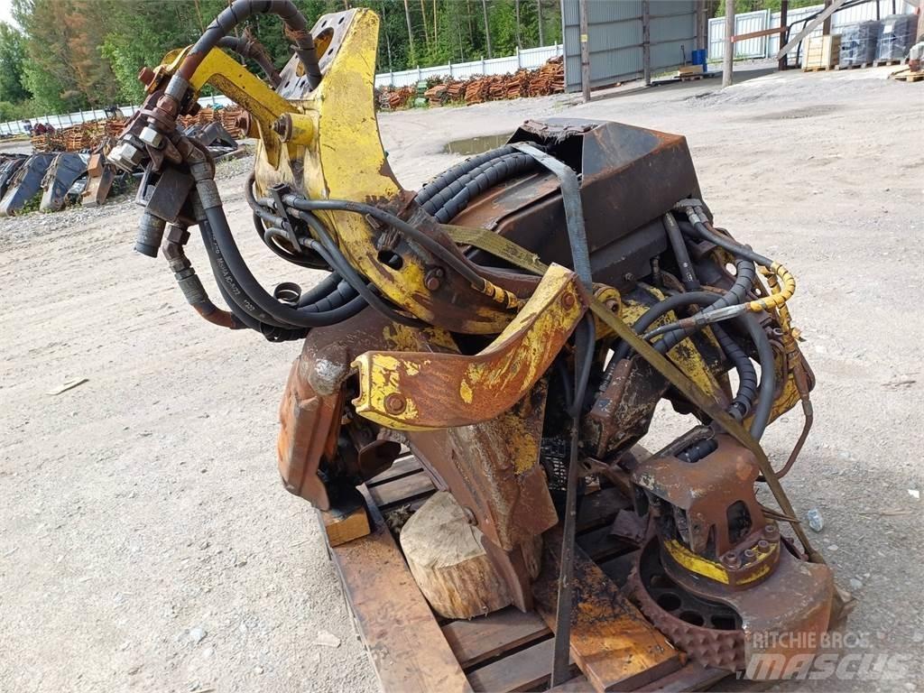 John Deere 480 Agaç kesme robotlari