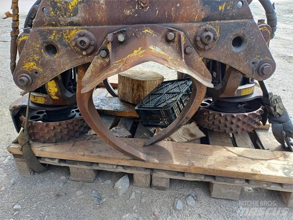 John Deere 480 Agaç kesme robotlari