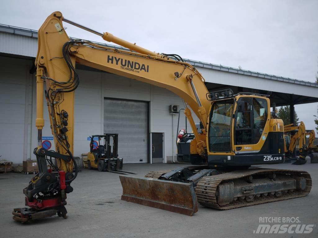 Hyundai R 235 LCRD-9 Paletli ekskavatörler