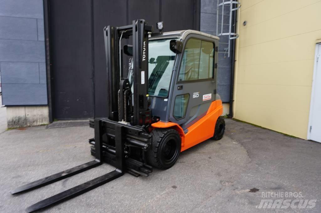Toyota 8FBMT50 Elektrikli forkliftler