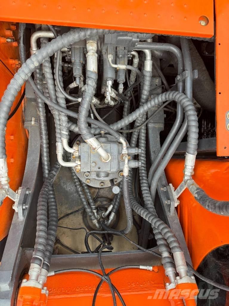 Doosan DX 300 Paletli ekskavatörler