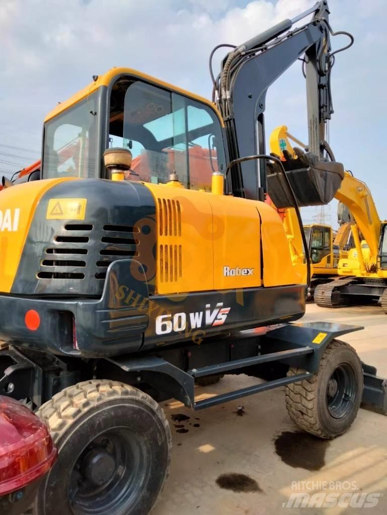Hyundai 60w Lastik tekerli ekskavatörler