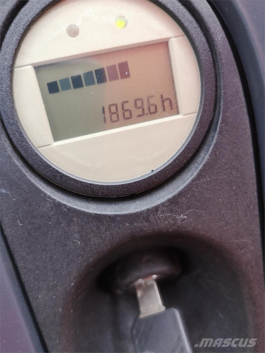 Linde T16 Li-Ion Yaya kumandali istif makinasi