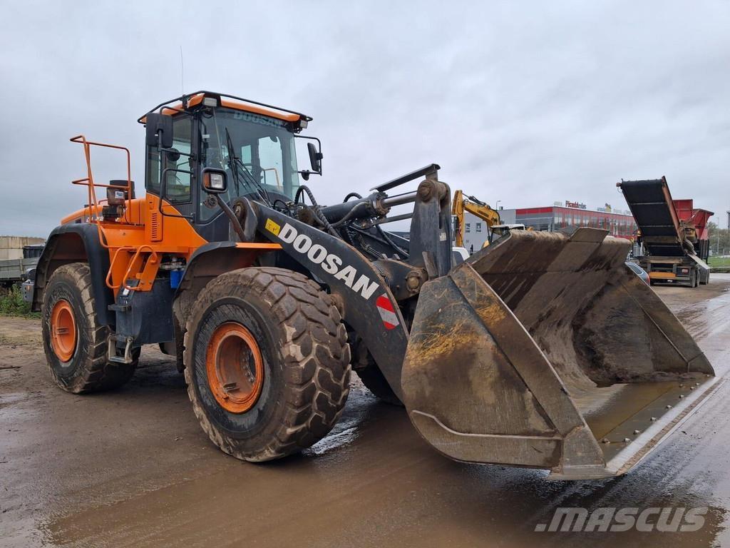 Doosan DL420 Tekerlekli yükleyiciler