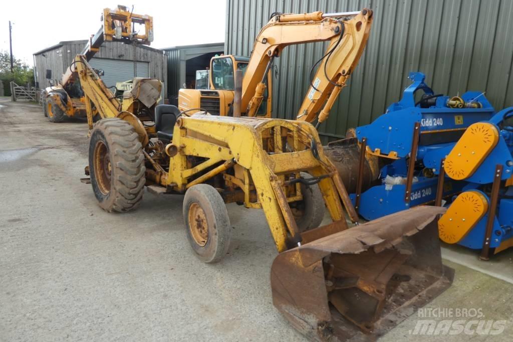 Massey Ferguson 65 Kazici yükleyiciler