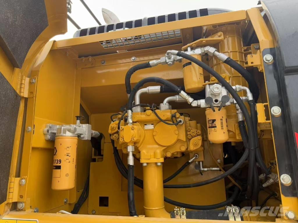 CAT 330 D L Paletli ekskavatörler