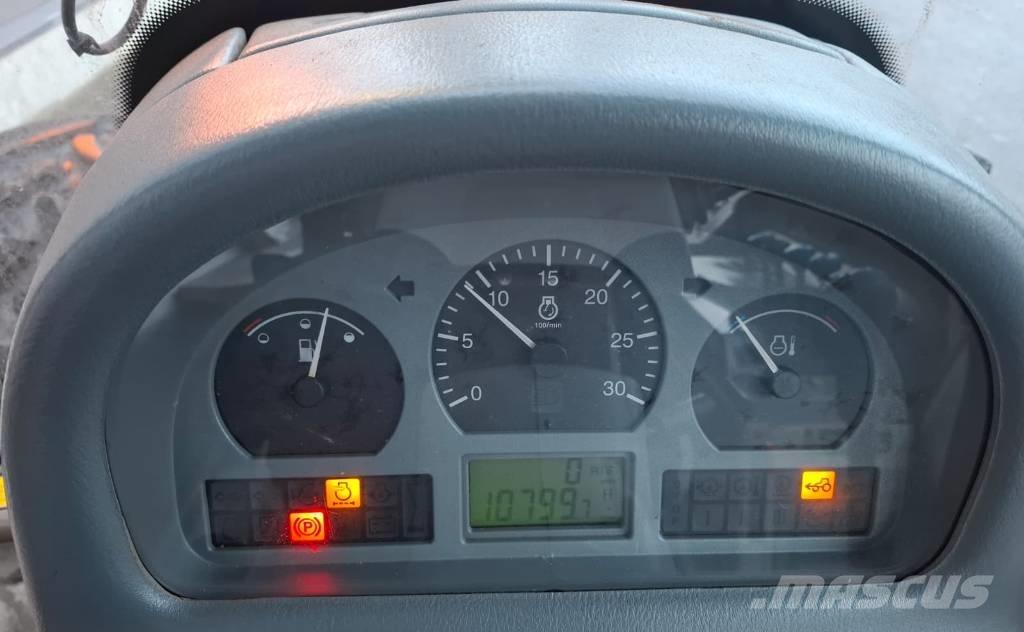 Valtra 8950 Traktörler