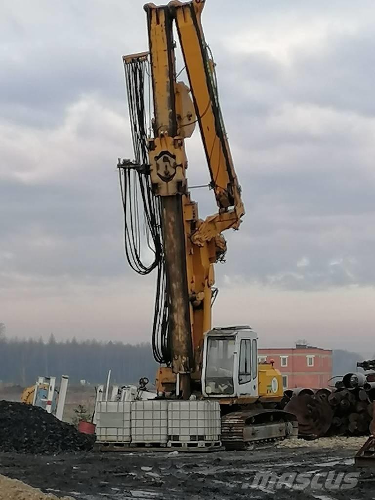 Bauer BG 12 V Kazik ve ankraj makinalari