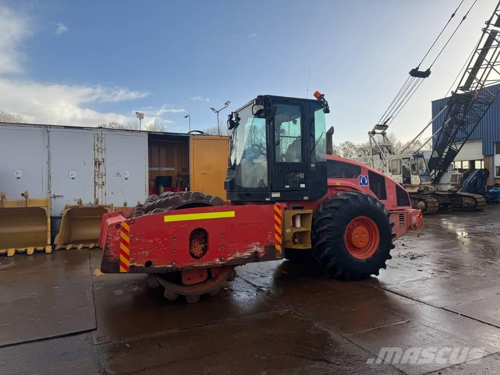 CAT CP 74 Tek tamburlu silindirler