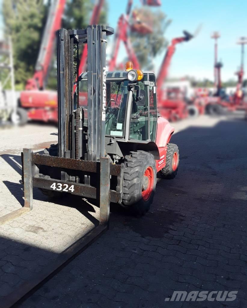 Ausa C 300 H X4 Arazi tipi forklift