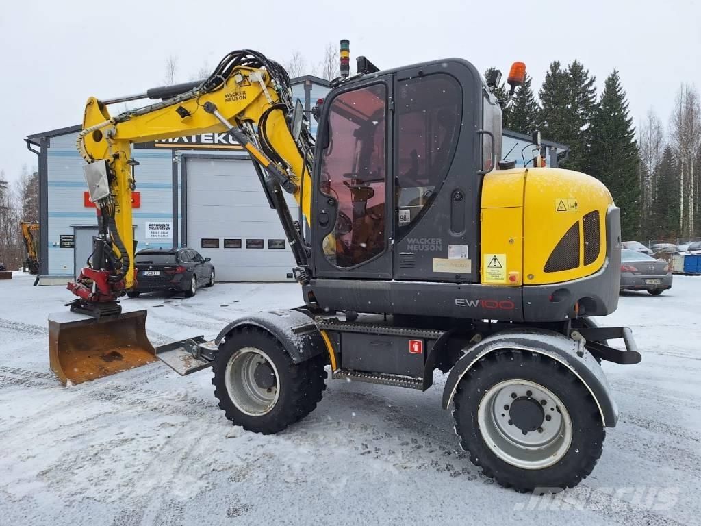 Wacker Neuson 9503-2 Lastik tekerli ekskavatörler