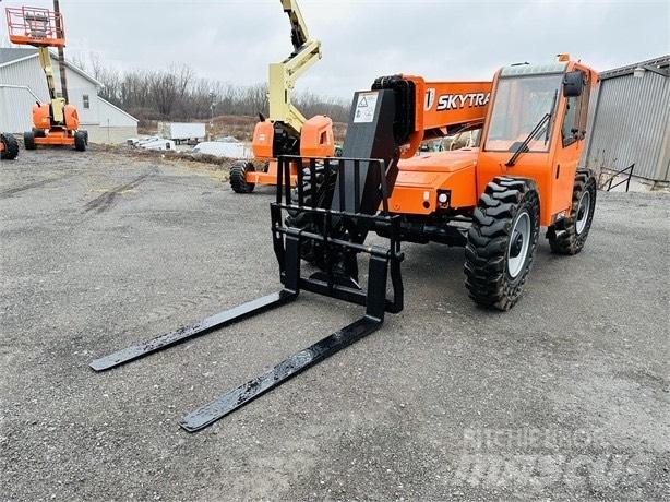 SkyTrak 8042 Teleskopik yükleyiciler