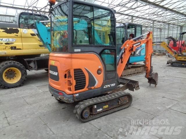 Doosan DX19 Mini ekskavatörler, 7 tona dek