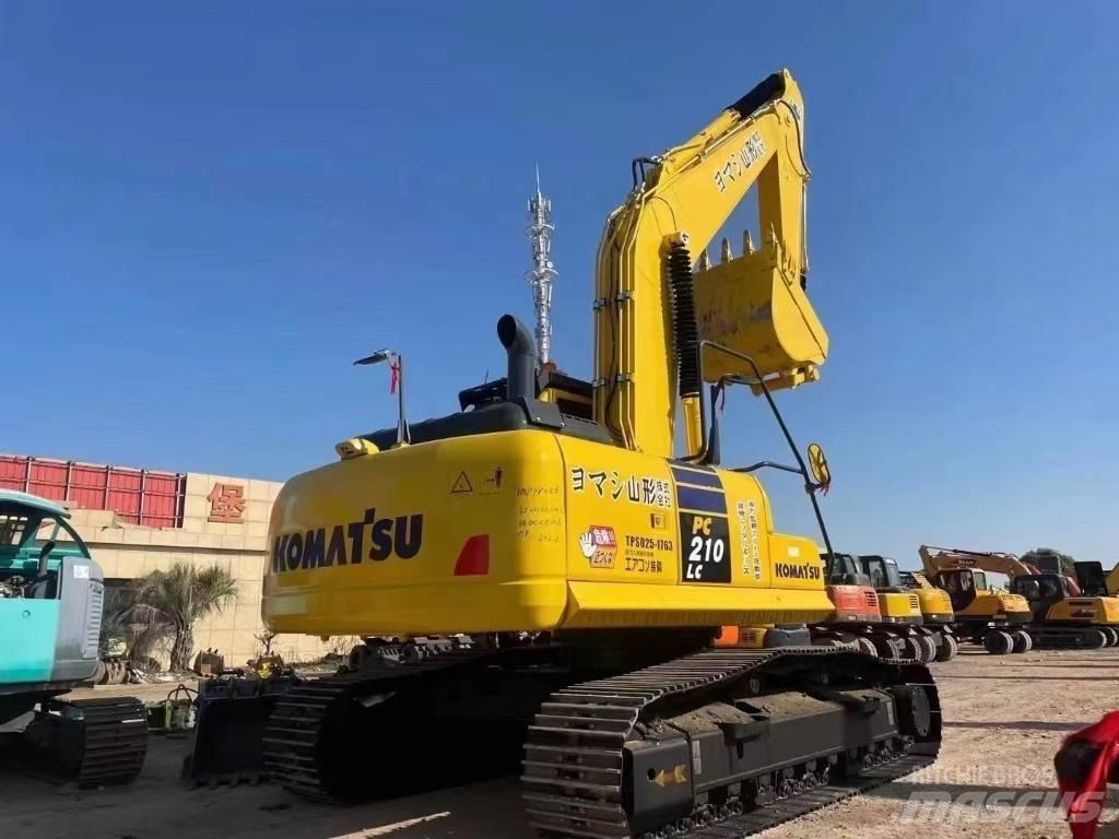 Komatsu 210LC-8 Paletli ekskavatörler