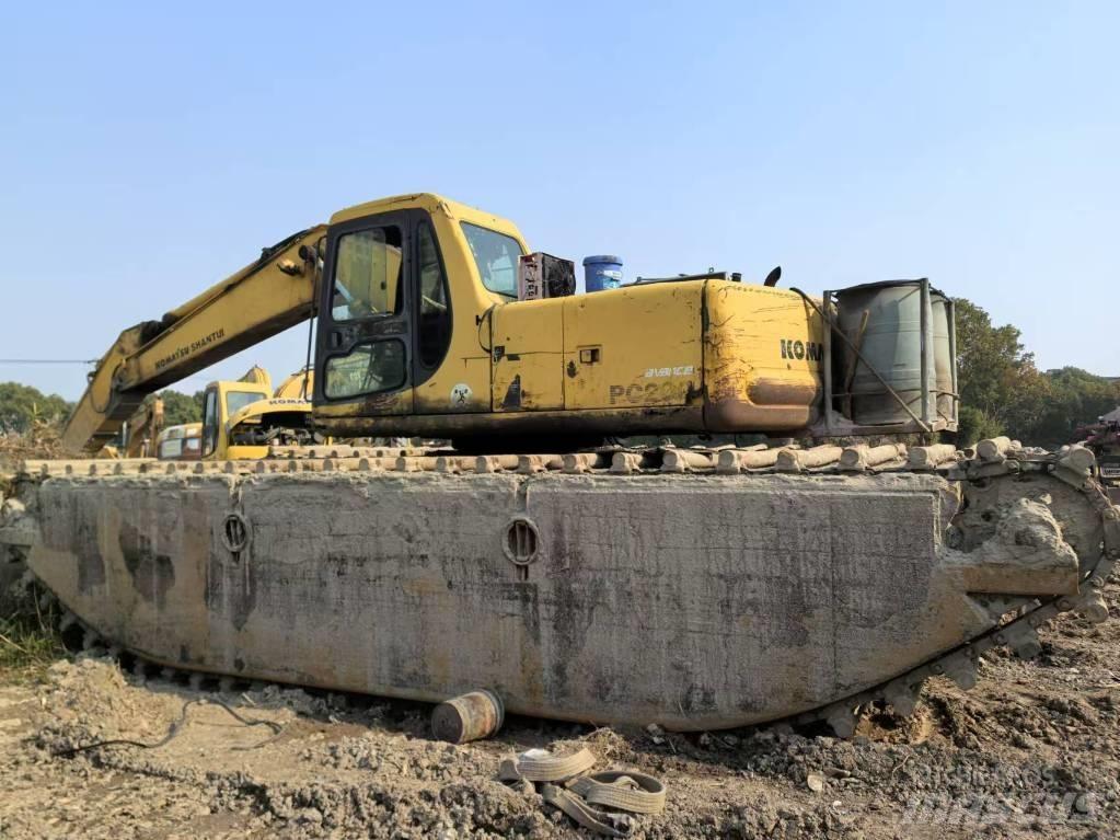 Komatsu PC 200-6 Amfibi Ekskavatörler