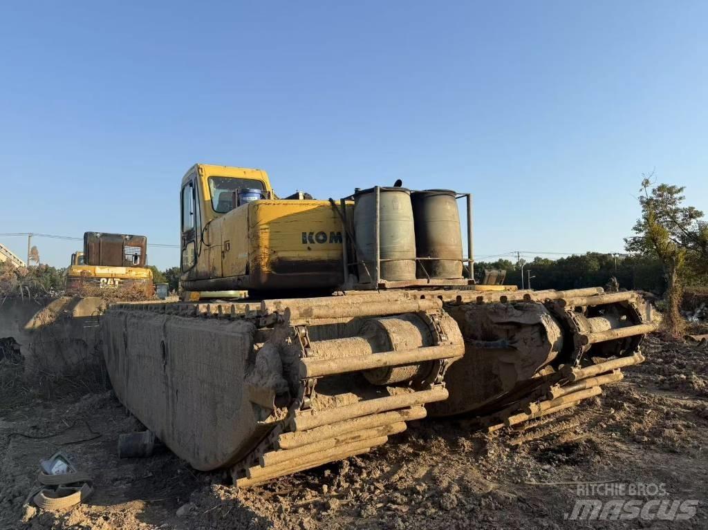 Komatsu PC 200-6 Amfibi Ekskavatörler