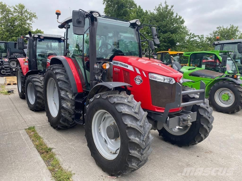 Massey Ferguson 5711 Traktörler