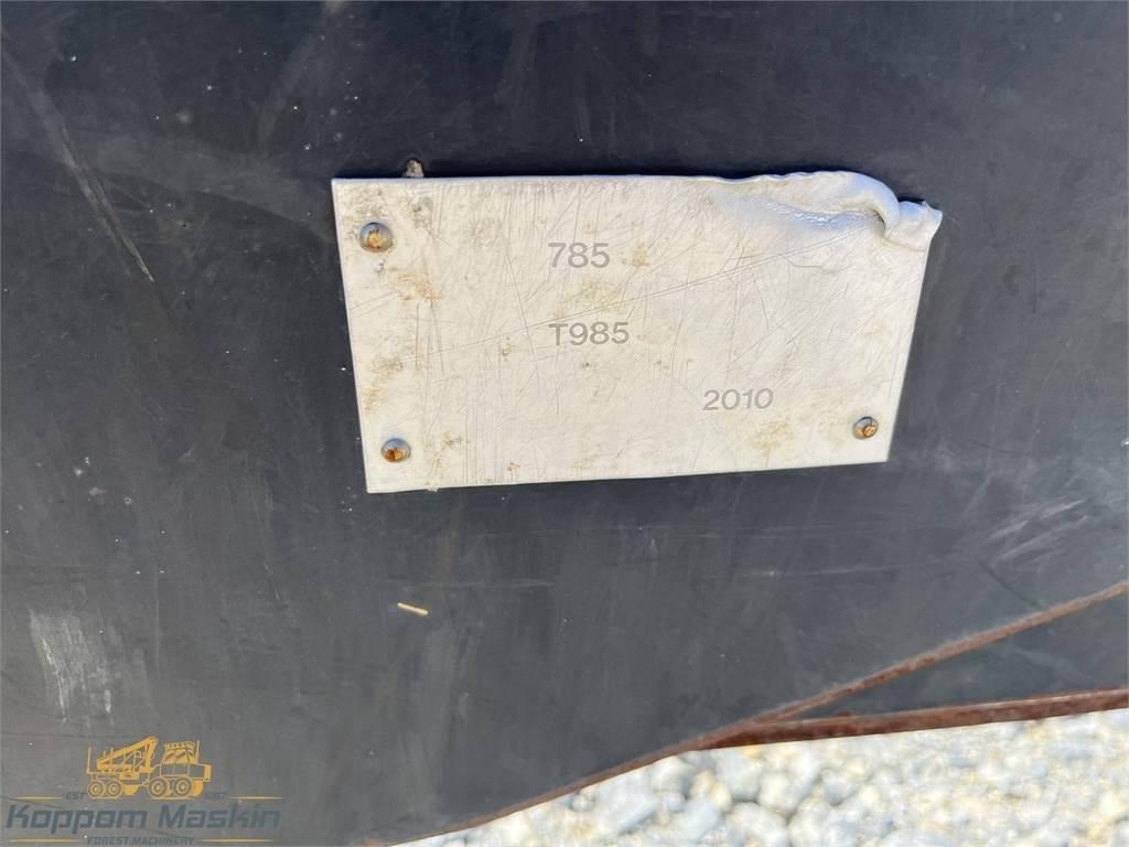 John Deere CF785 Tomruk vinçleri