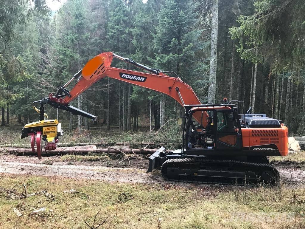 Doosan DX 235 NLC-5 Paletli ekskavatörler