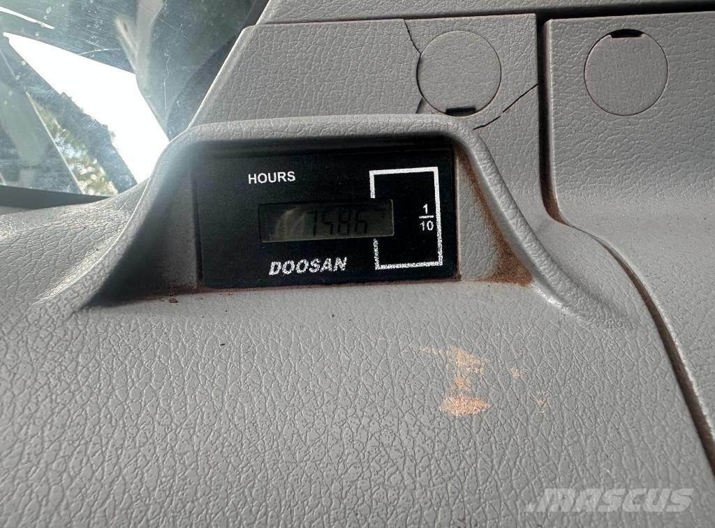 Doosan DX 255 LC-5 Paletli ekskavatörler