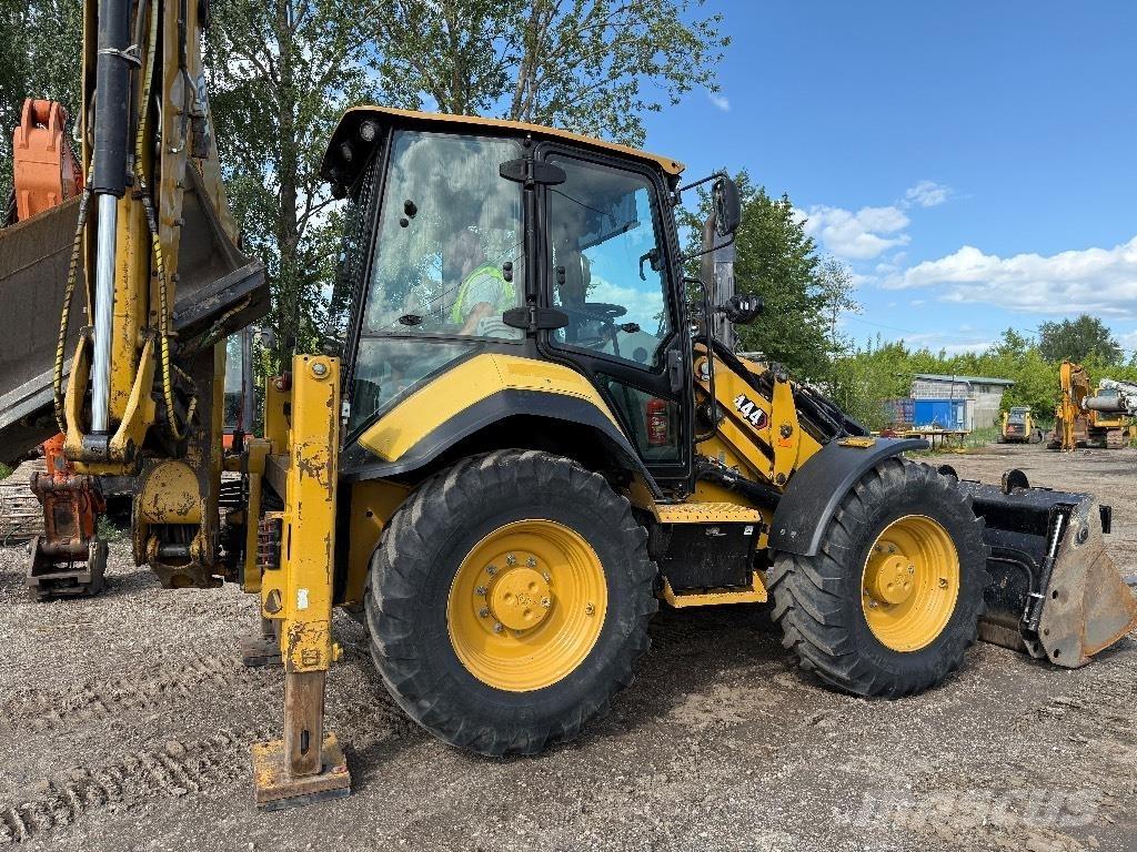CAT 444 Kazıcı yükleyiciler - beko loder