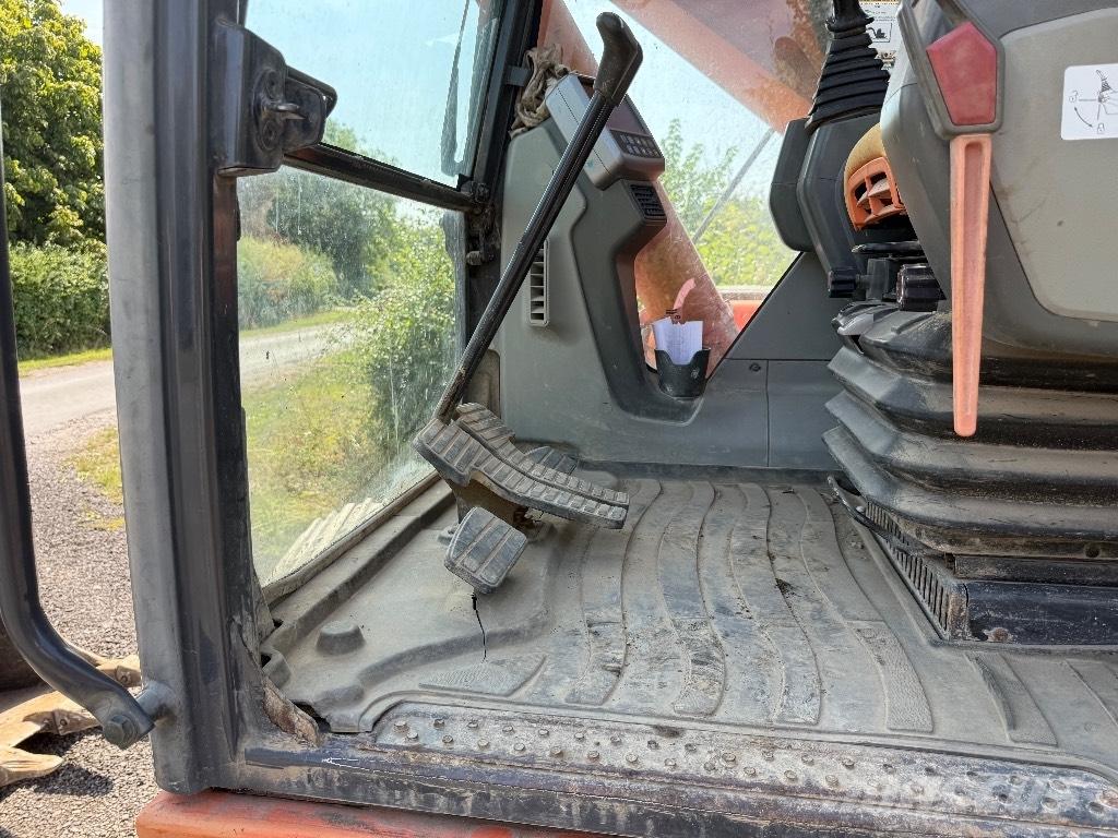 Doosan DX 225 LC Paletli ekskavatörler