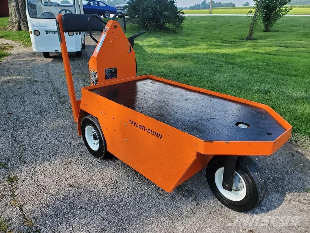 Taylor-Dunn SC100 Çekiciler
