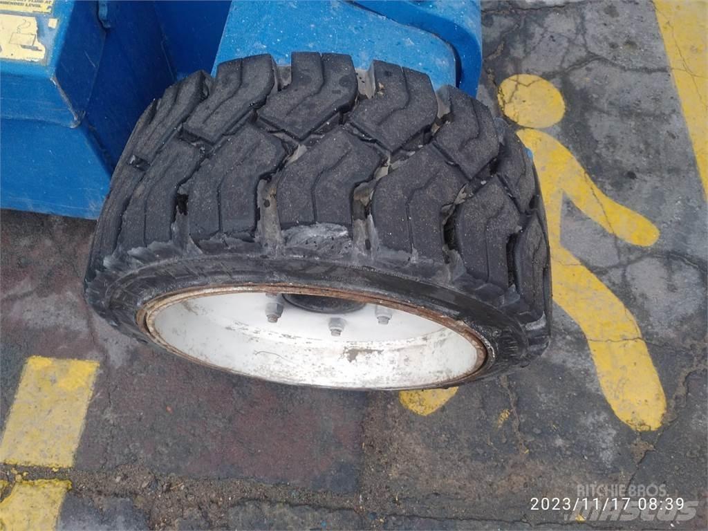 UpRight AB38 Körüklü personel platformları