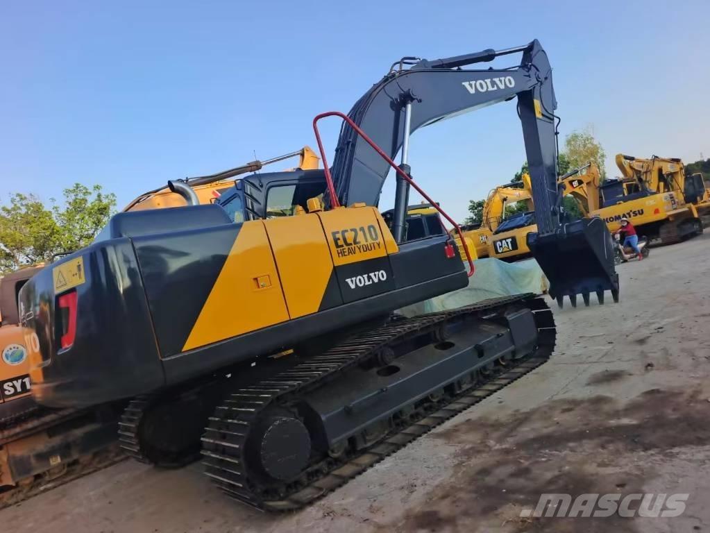 Volvo EC 210 B Paletli ekskavatörler