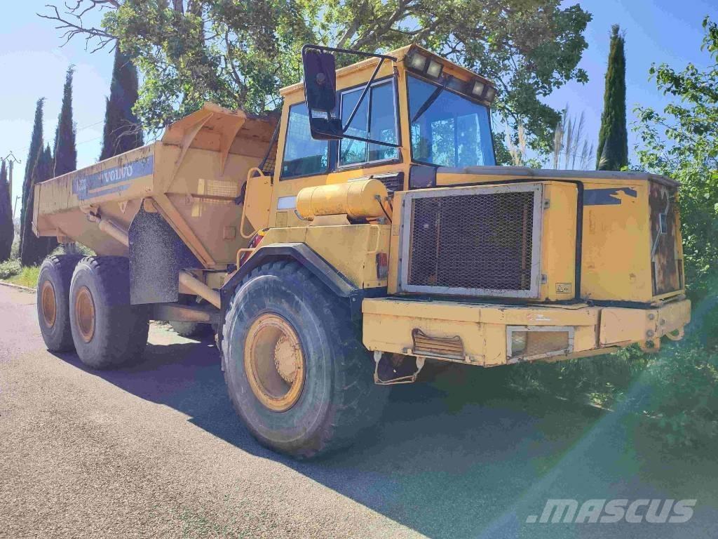 Volvo A 25 C Belden kirma kaya kamyonu