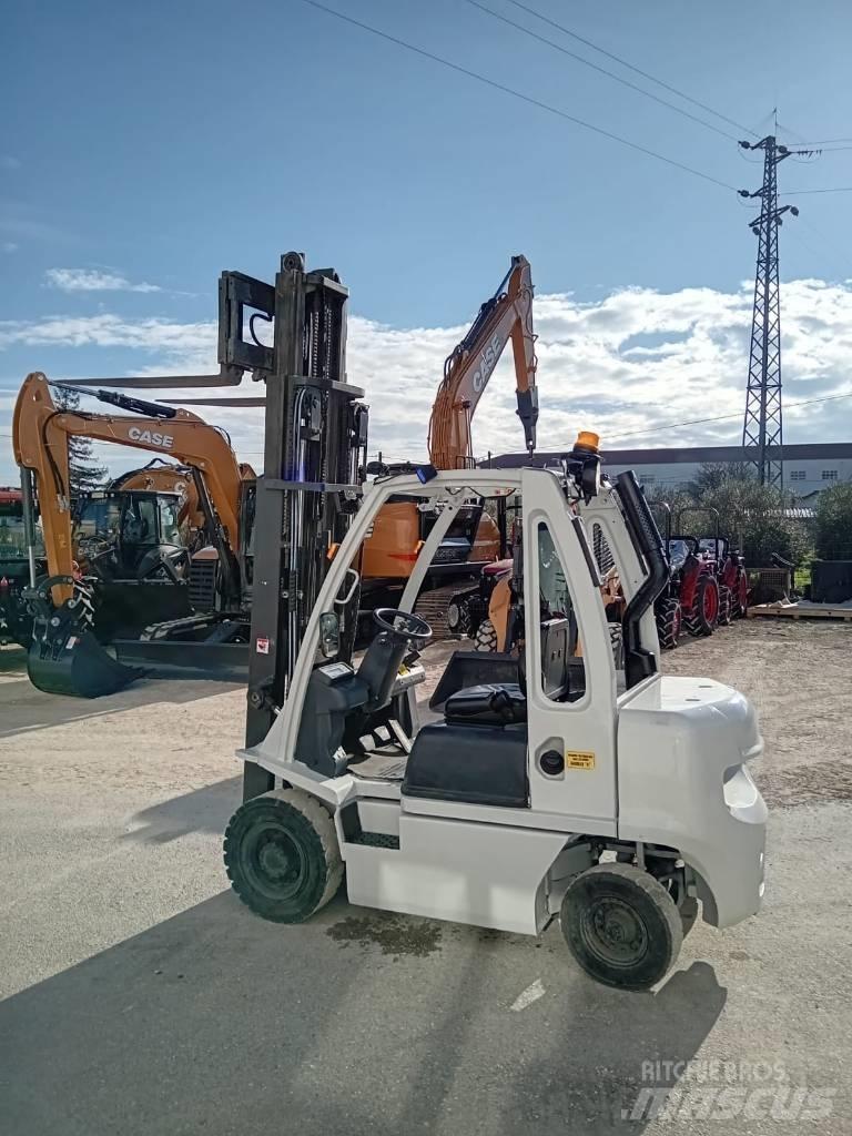 UniCarriers DX 25 Dizel forkliftler