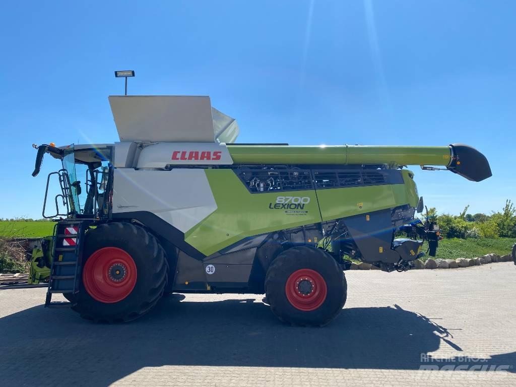 CLAAS Lexion 8700 Biçerdöverler