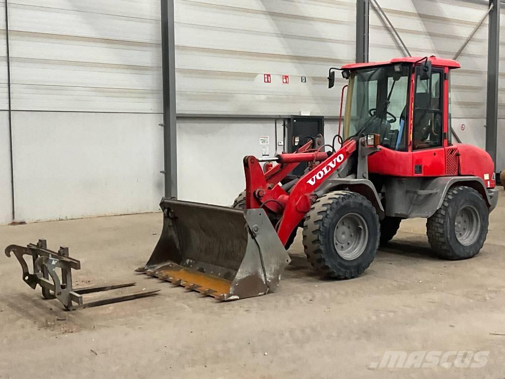 Volvo L 30 B-Z/X Tekerlekli yükleyiciler