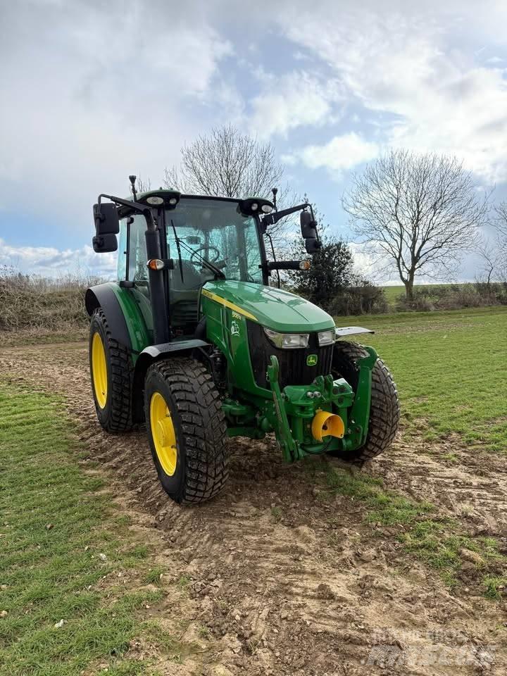 John Deere 5100 R Traktörler