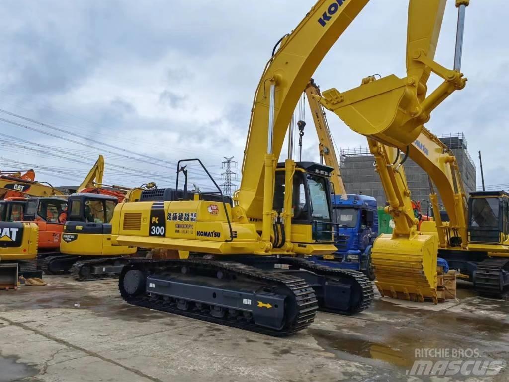 Komatsu PC 300 Paletli ekskavatörler