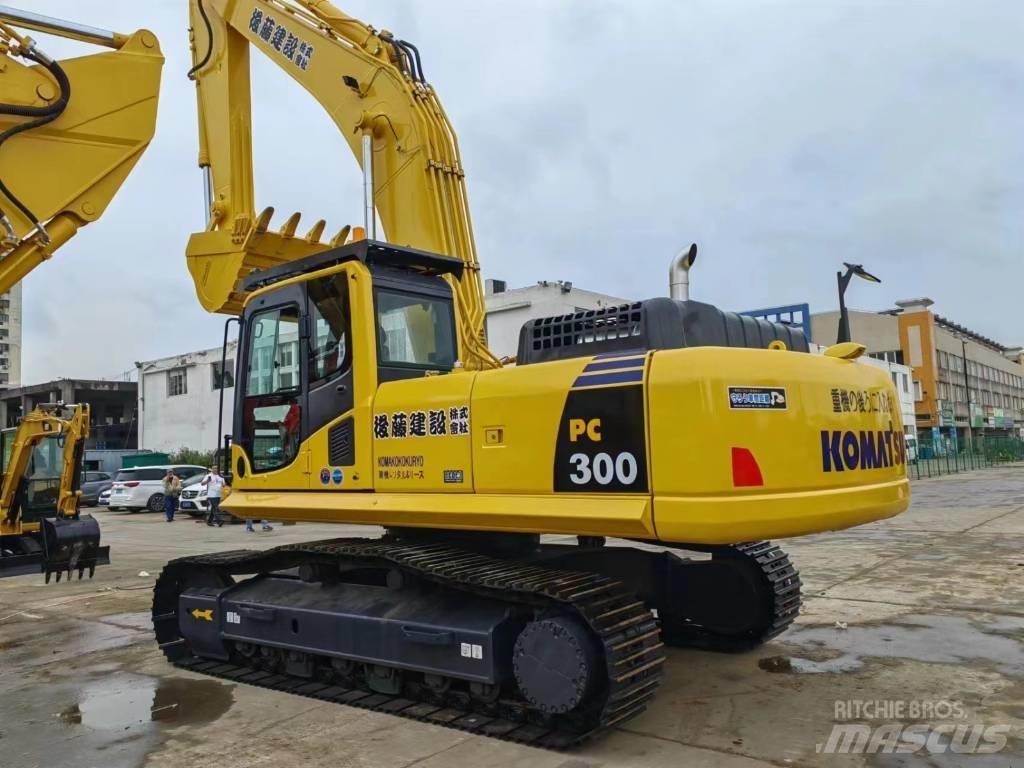 Komatsu PC 300 Paletli ekskavatörler