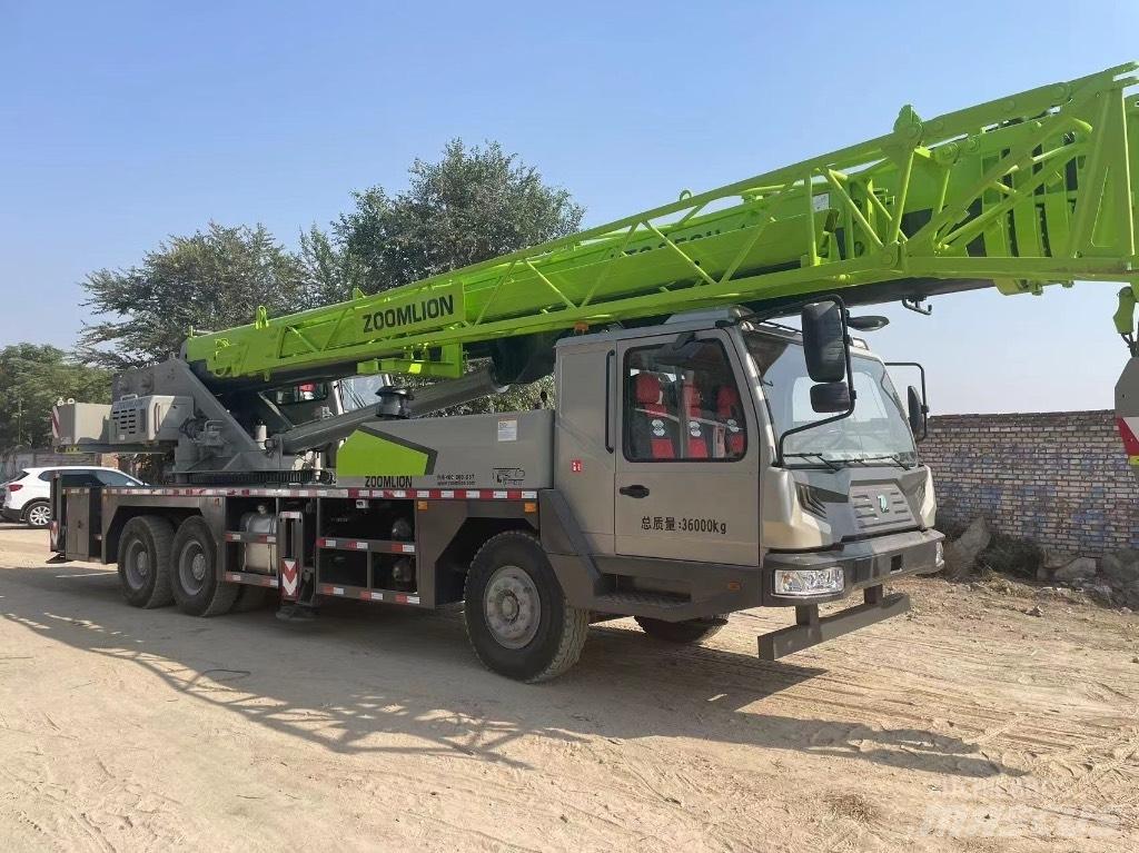 Zoomlion ZTC350H Yol-Arazi Tipi Vinçler (AT)