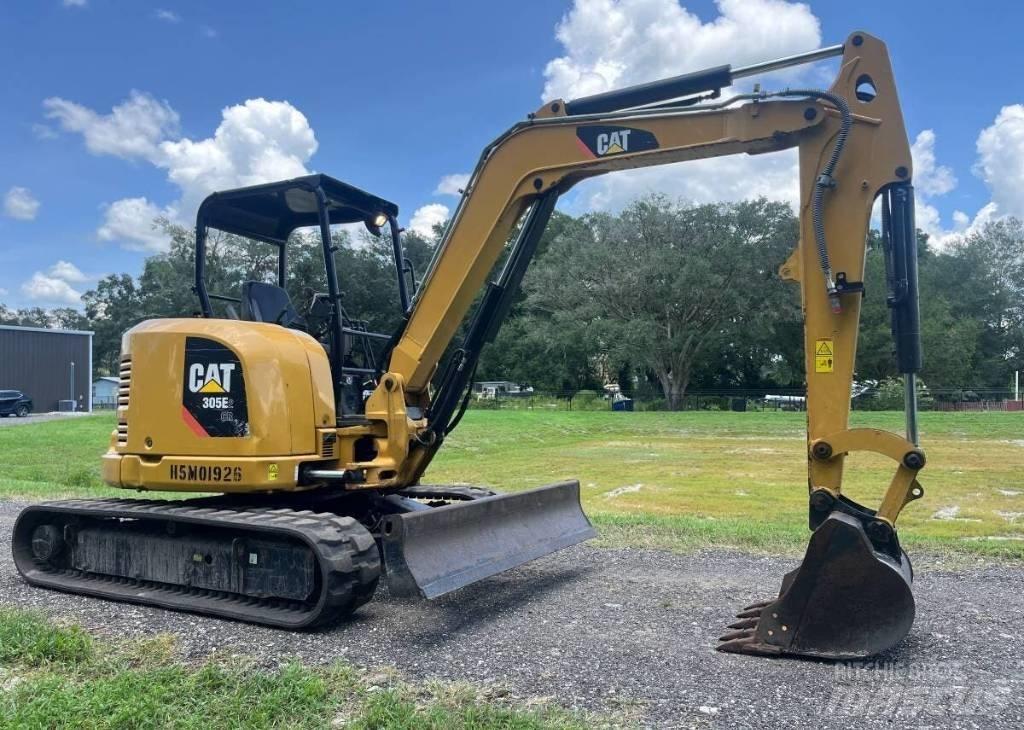 CAT 305E2 CR Mini ekskavatörler, 7 tona dek