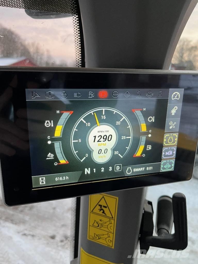 New Holland W 110D Tarimsal teleskopik yükleyiciler