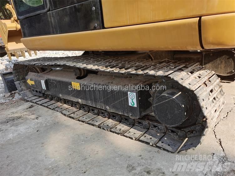 CAT 305.5E2 Paletli ekskavatörler