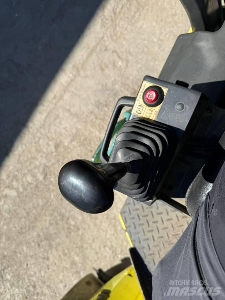 Ammann ARX 26 Çift tamburlu silindirler
