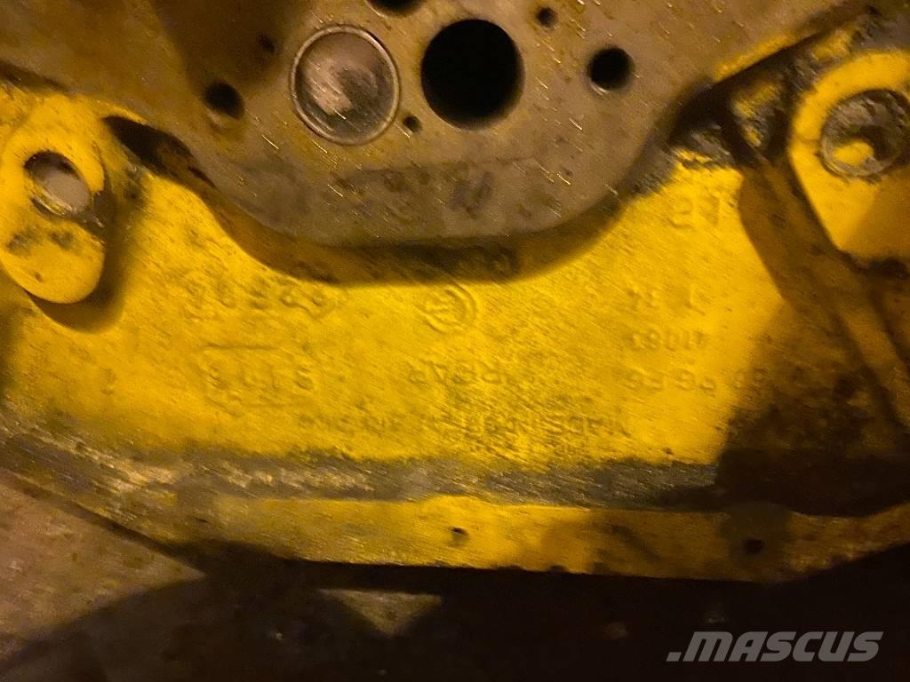 Komatsu PC4000-6 Paletli ekskavatörler