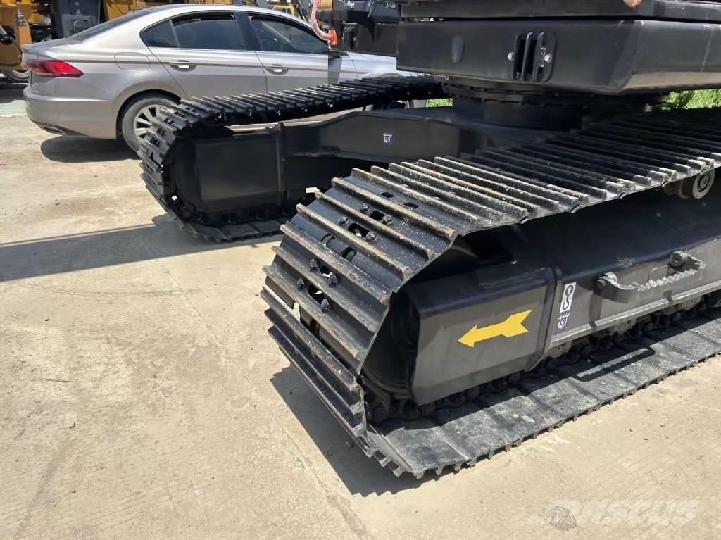 Volvo EC 220 Paletli ekskavatörler