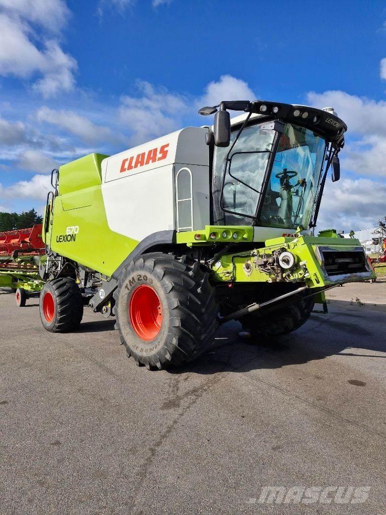 CLAAS Lexion 670 Biçerdöverler