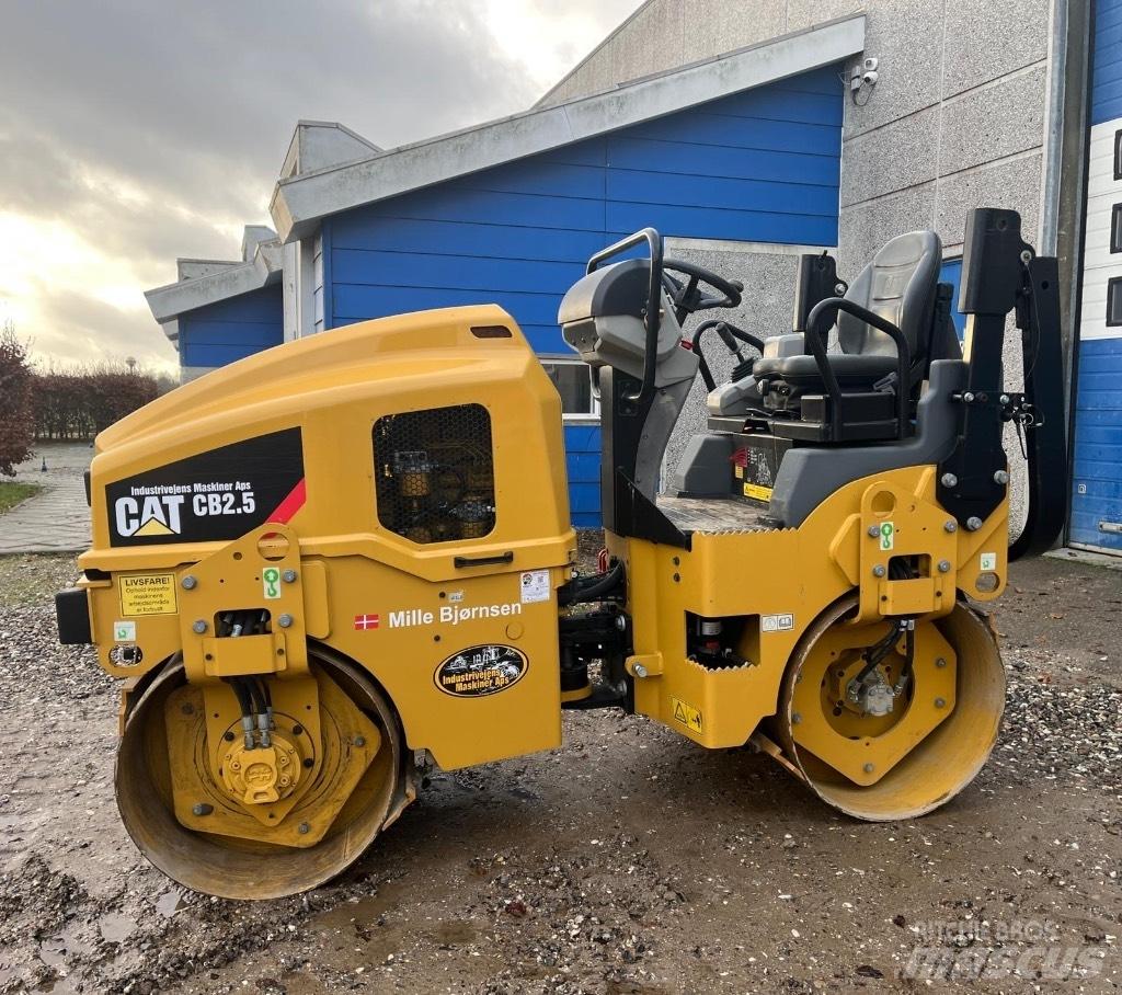 CAT CB 2.5 Çift tamburlu silindirler
