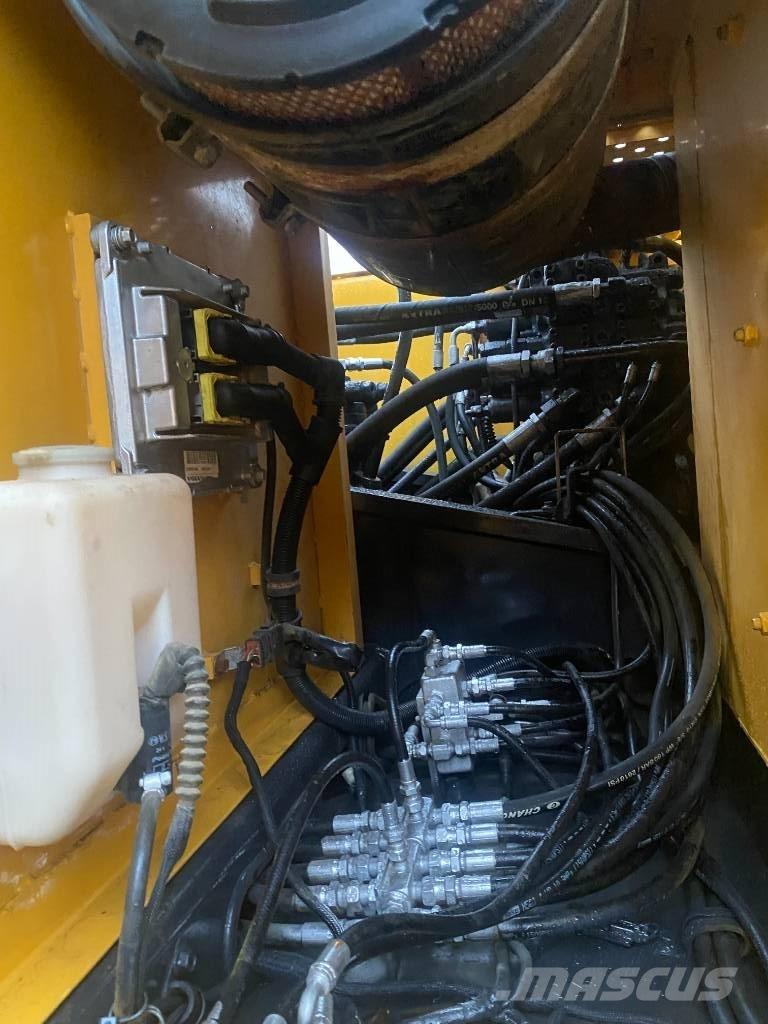 Volvo EC210BLC Paletli ekskavatörler